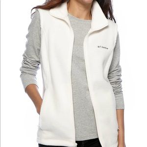Women’s Columbia vest